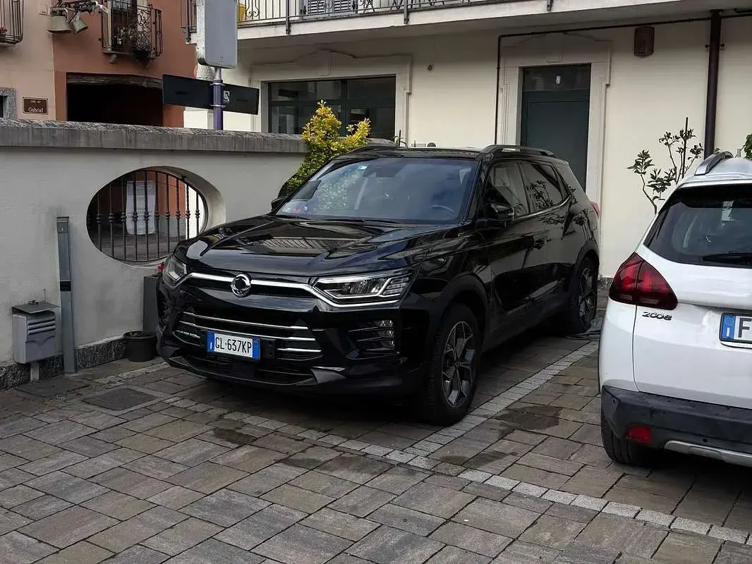 Usata SsangYong Korando 163 CV (119 kW) 2022 Nero SUV