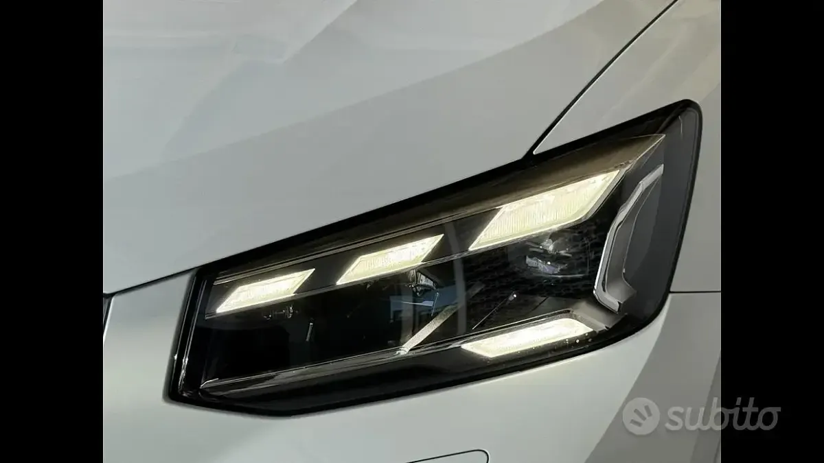 Usata Audi Q2 S-Line 150 CV (110 kW) 2025 Bianco SUV