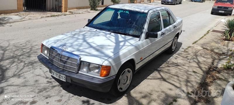 Usata Mercedes 190 122 CV (89 kW) 1986 Berlina