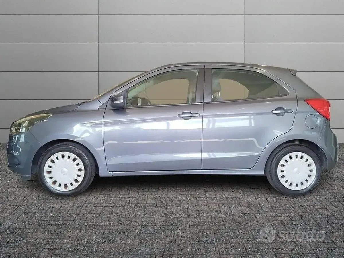 Occasion Ford Ka Plus Ultimate 86 ch (63 kW) 2017 Gris Citadine