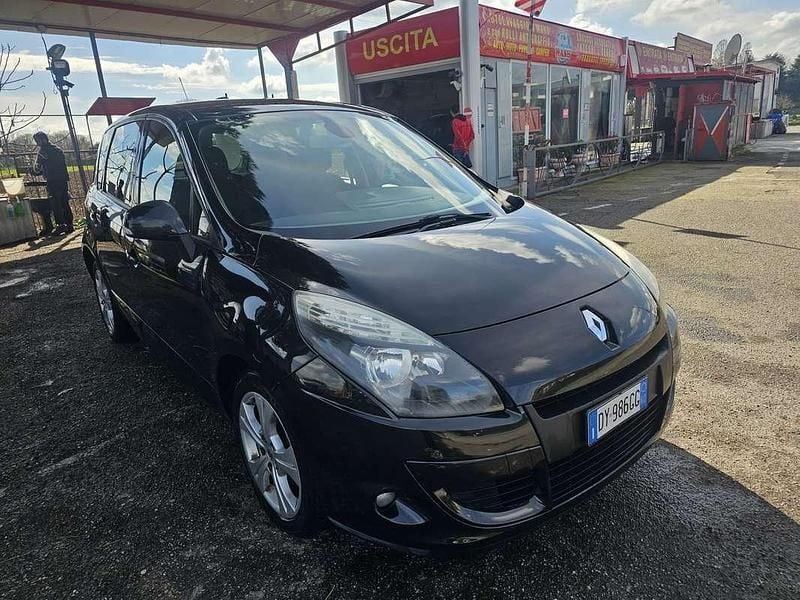 Usata 2010 Renault Scénic III Monovolume | 2900 € - Immagine 1/4