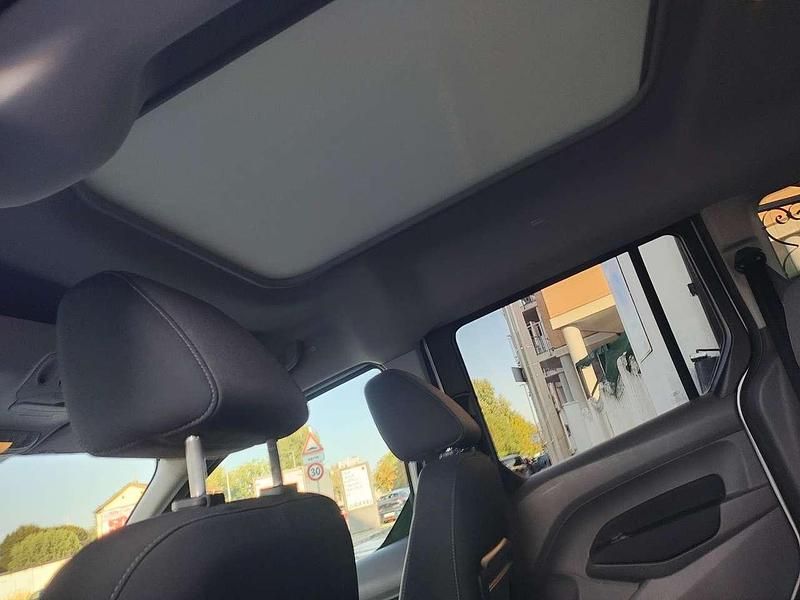 Usata Ford Tourneo Connect 101 CV (74 kW) 2020 Argento Monovolume