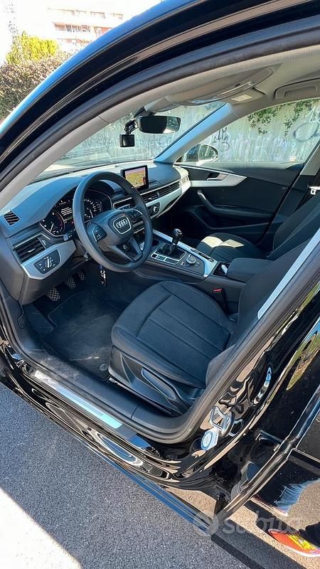 Usata Audi A4 170 CV (125 kW) 2018 Nero Station wagon