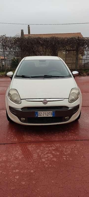 Usata Fiat Punto Evo Dynamic 69 CV (50 kW) 2009 Utilitaria