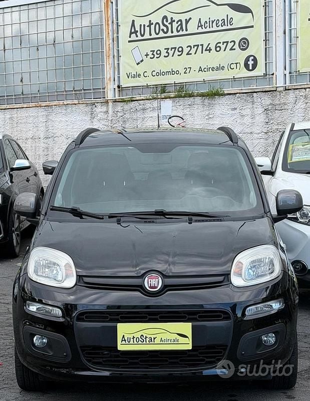 Usata Fiat Panda Lounge 69 CV (50 kW) 2013 Nero Utilitaria