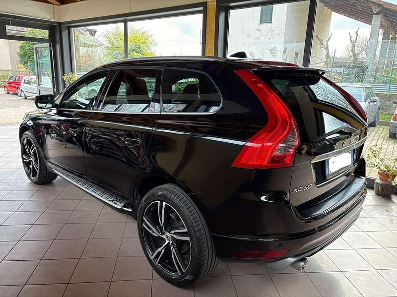 Usata Volvo XC60 R-Design Momentum 190 CV (139 kW) 2016 Other SUV