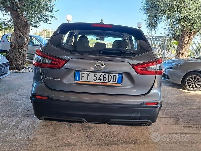 Usata Nissan Qashqai 115 CV (84 kW) 2019 Grigio SUV