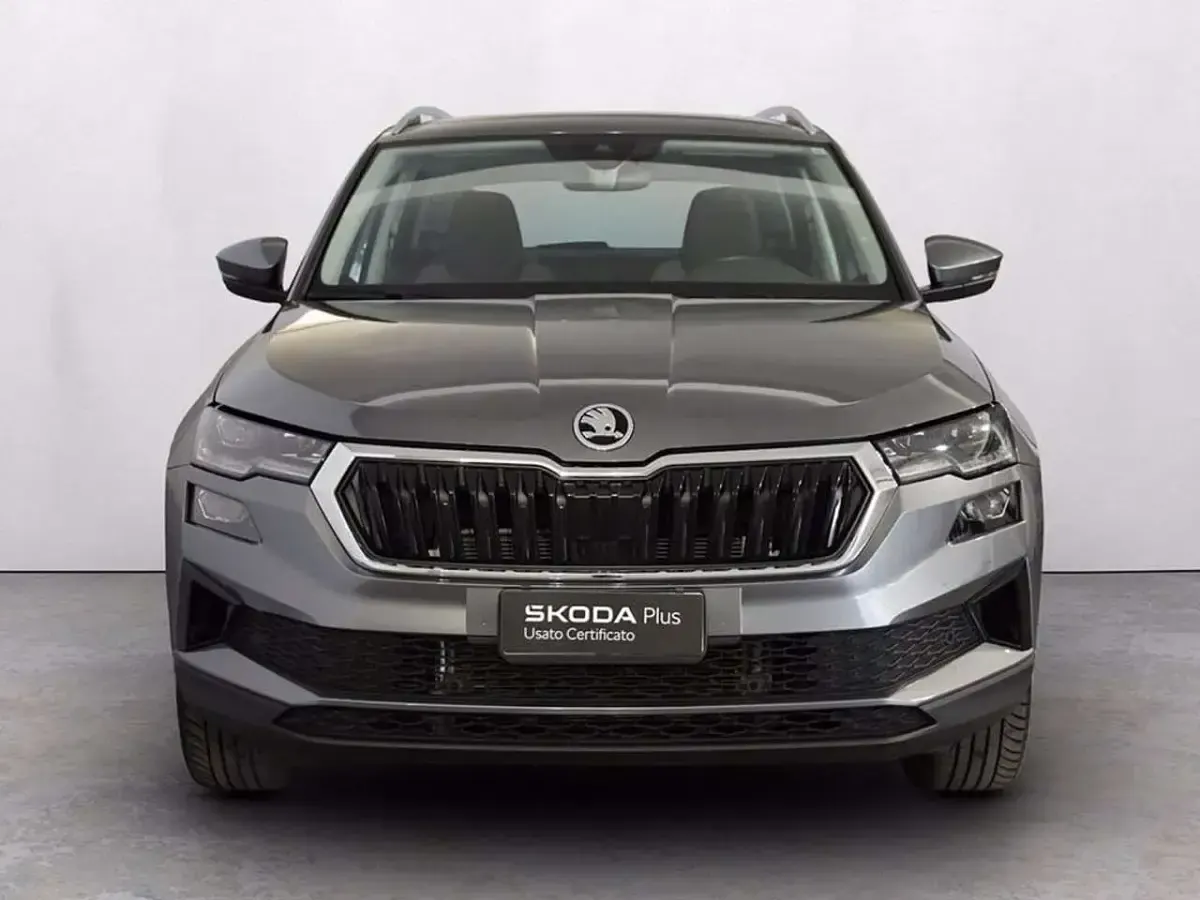 Usata Skoda Karoq Style 150 CV (110 kW) 2023 Grigio graphite metallizzato SUV