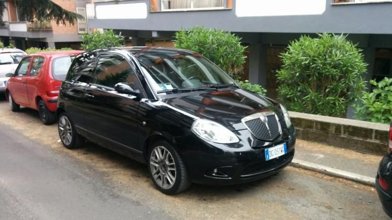 Venduto Lancia Ypsilon MOMO DESIGN (1. - auto usate in vendita