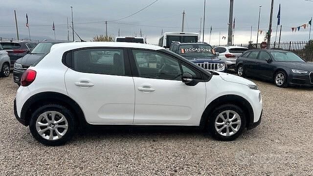Usata Citroën C3 Shine 101 CV (74 kW) 2019 Bianco Utilitaria