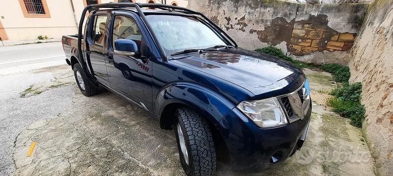 Usata Nissan Navara 190 CV (139 kW) 2012 Blu Pick-up