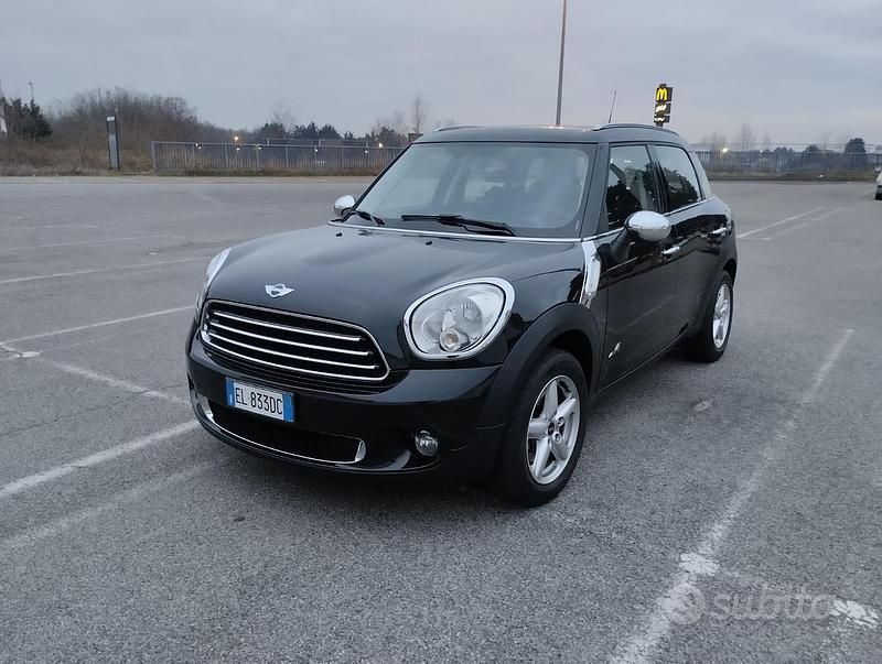 Nero Usata 2012 Mini One Countryman SUV | 9500 € (Cara) - Immagine 1/3