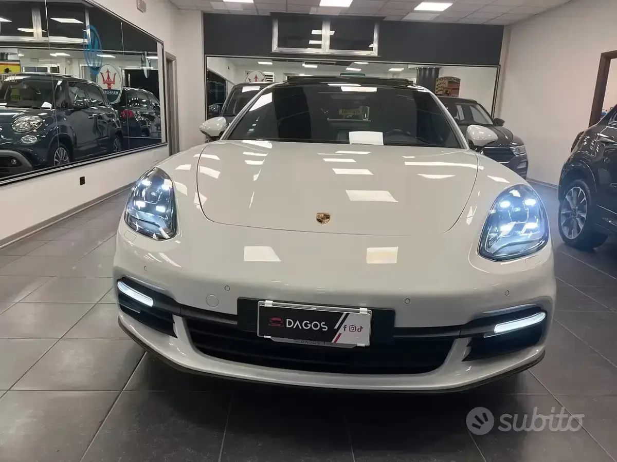 Usata Porsche Panamera 4S Diesel 422 CV (310 kW) 2017 Bianco Utilitaria