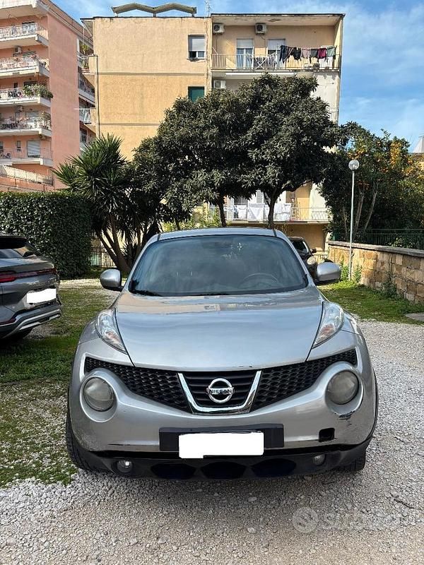 Usata Nissan Juke 110 CV (80 kW) 2011 Grigio SUV