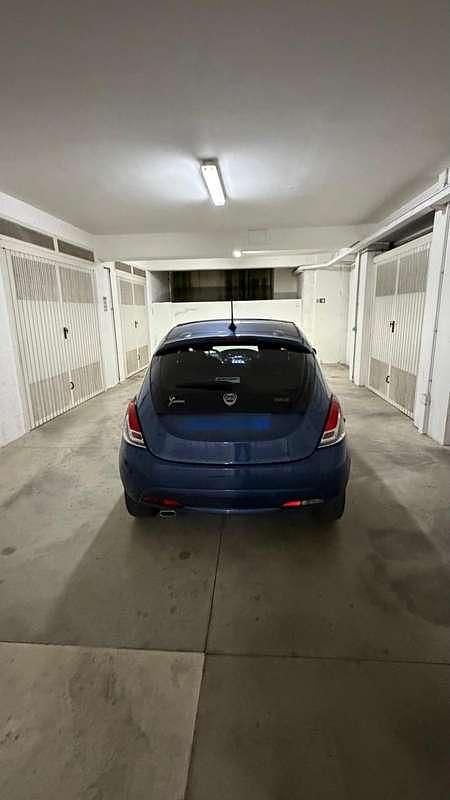 Usata Lancia Ypsilon Gold 69 CV (50 kW) 2022 Utilitaria