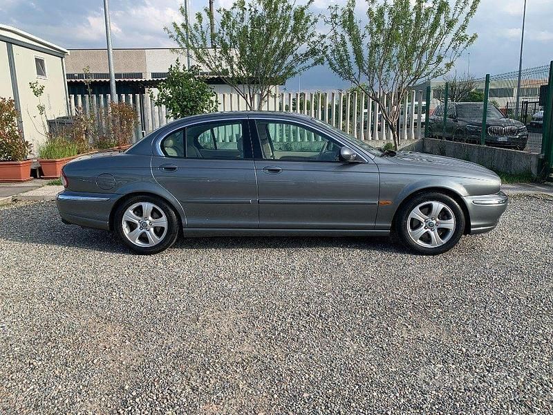 Occasion Jaguar X-type Executive 230 ch (169 kW) 2002 Gris Berline