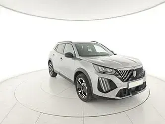 Usata Peugeot 2008 Allure 101 CV (74 kW) 2025 SUV