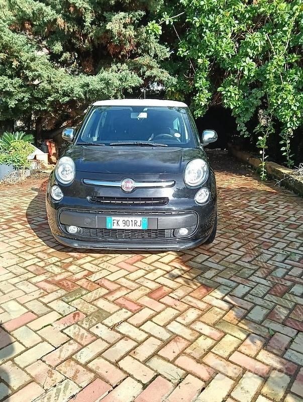 Nero Usata 2017 Fiat 500L Pop Star Monovolume | 10.500 € (Buon prezzo) - Immagine 1/4