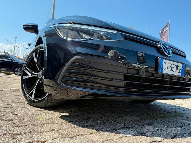 Usata VW Golf VIII Life 150 CV (110 kW) 2020 Nero Berlina