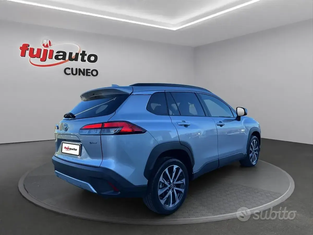 Nuova Toyota Corolla Cross Trend 197 CV (144 kW) 2026 Grigio SUV