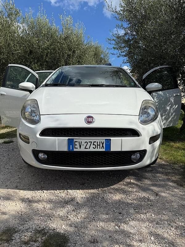 Occasion Fiat Punto 77 ch (56 kW) 2014 Blanc Citadine