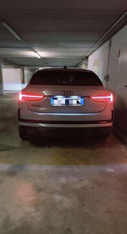 Usata Audi RS Q3 Sportback Ambiente 400 CV (294 kW) 2022 Grigio SUV