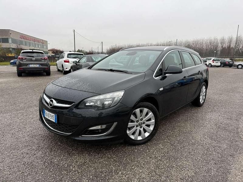 Nero Usata 2015 Opel Astra Business Station wagon | 6800 € (Buon prezzo) - Immagine 1/4