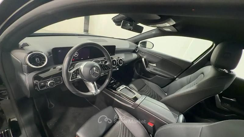 Usata Mercedes A180 Progressive 116 CV (85 kW) 2024 Nero Berlina