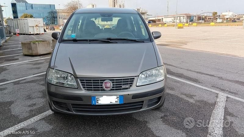 Usata Fiat Idea 70 CV (51 kW) 2009 Monovolume