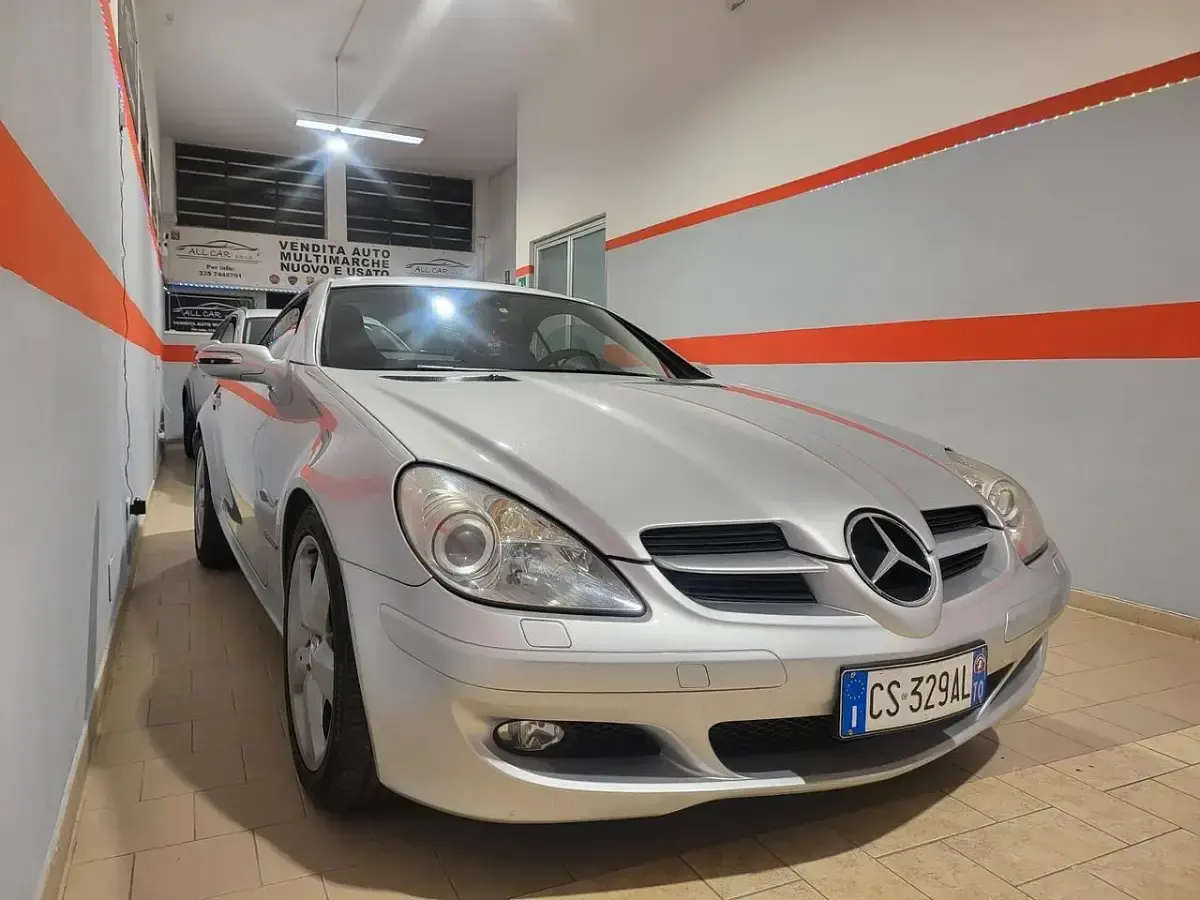 Usata Mercedes SLK200 163 CV (119 kW) 2005 Argento Cabrio