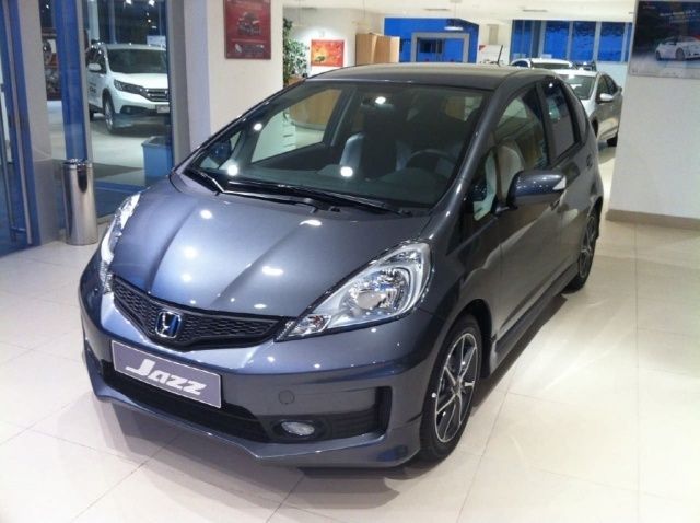 Venduto Honda Jazz 14 I Vtec Si Km 0 Auto Usate In Vendita