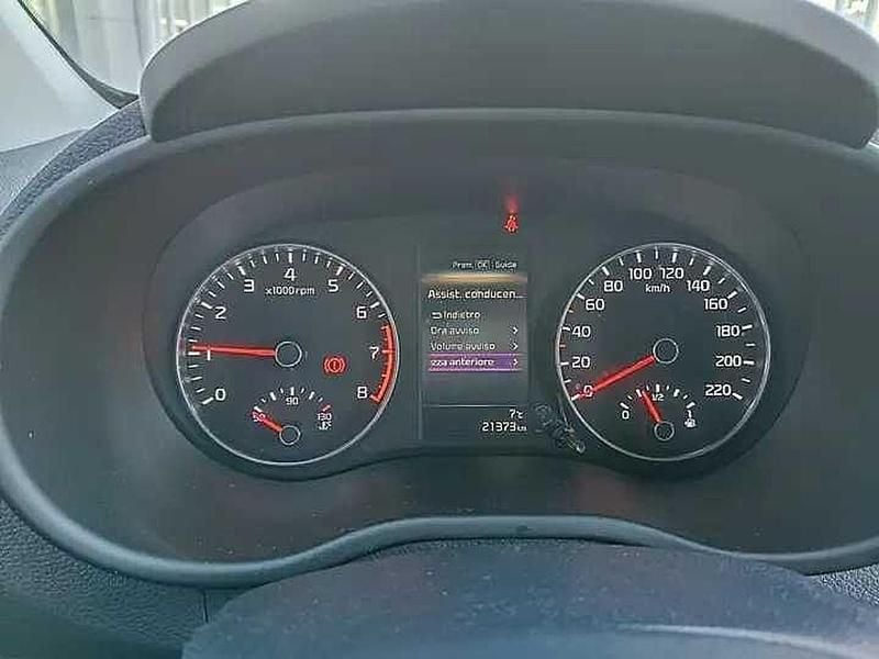 Usata Kia Picanto Style 67 CV (49 kW) 2022 Rosso Utilitaria