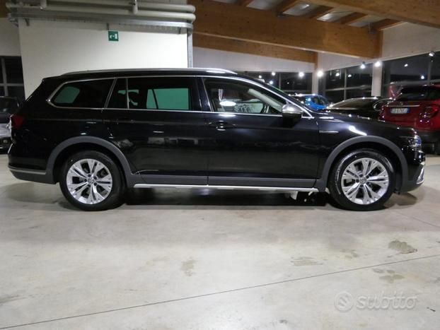Usata VW Passat Alltrack 190 CV (139 kW) 2019 Nero Station wagon