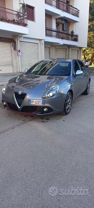Usata Alfa Romeo Giulietta 170 CV (125 kW) 2013 Grigio Utilitaria