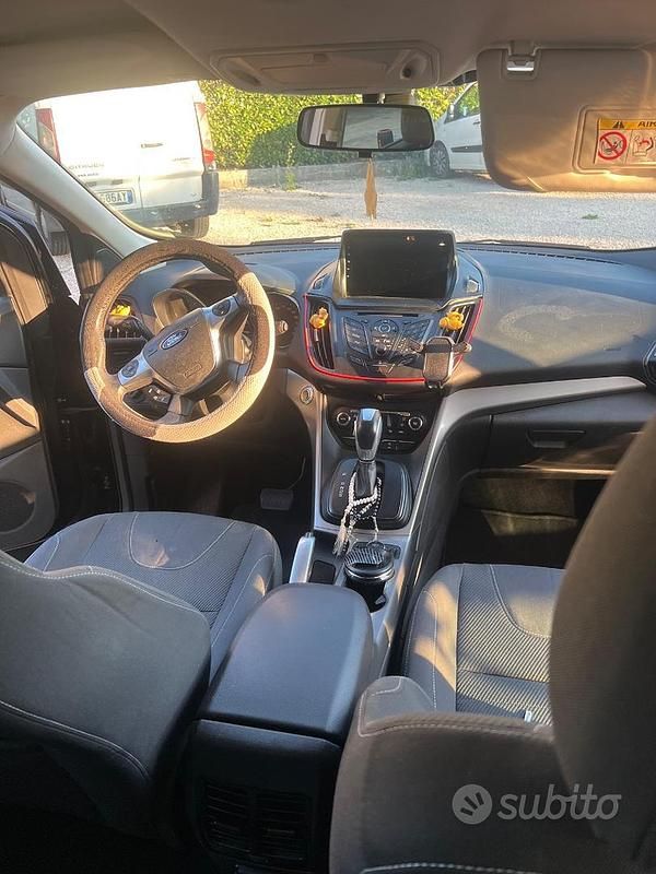 Usata Ford Kuga 150 CV (110 kW) 2014 Nero SUV