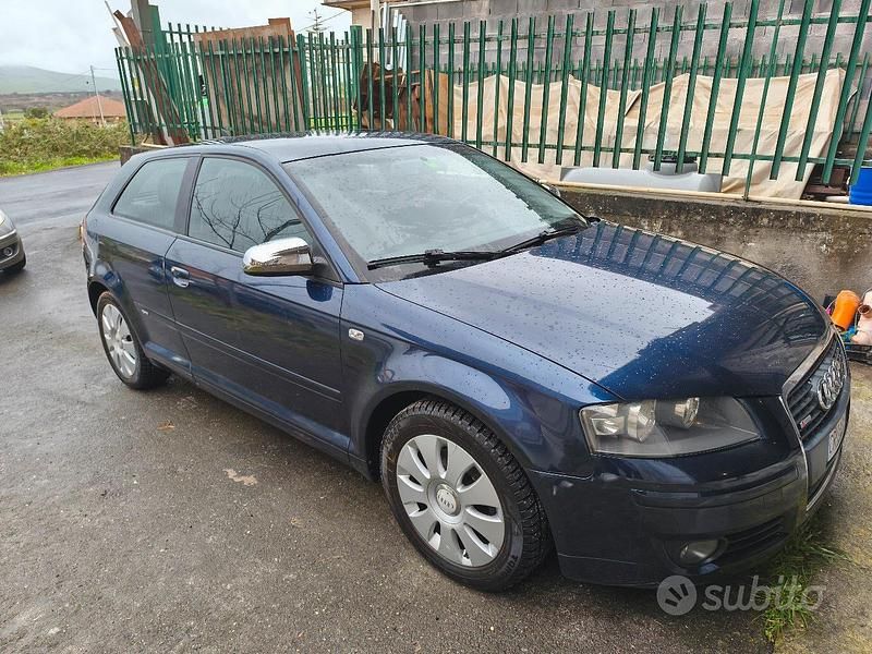Usata Audi A3 Ambition 140 CV (102 kW) 2004 Blu Utilitaria