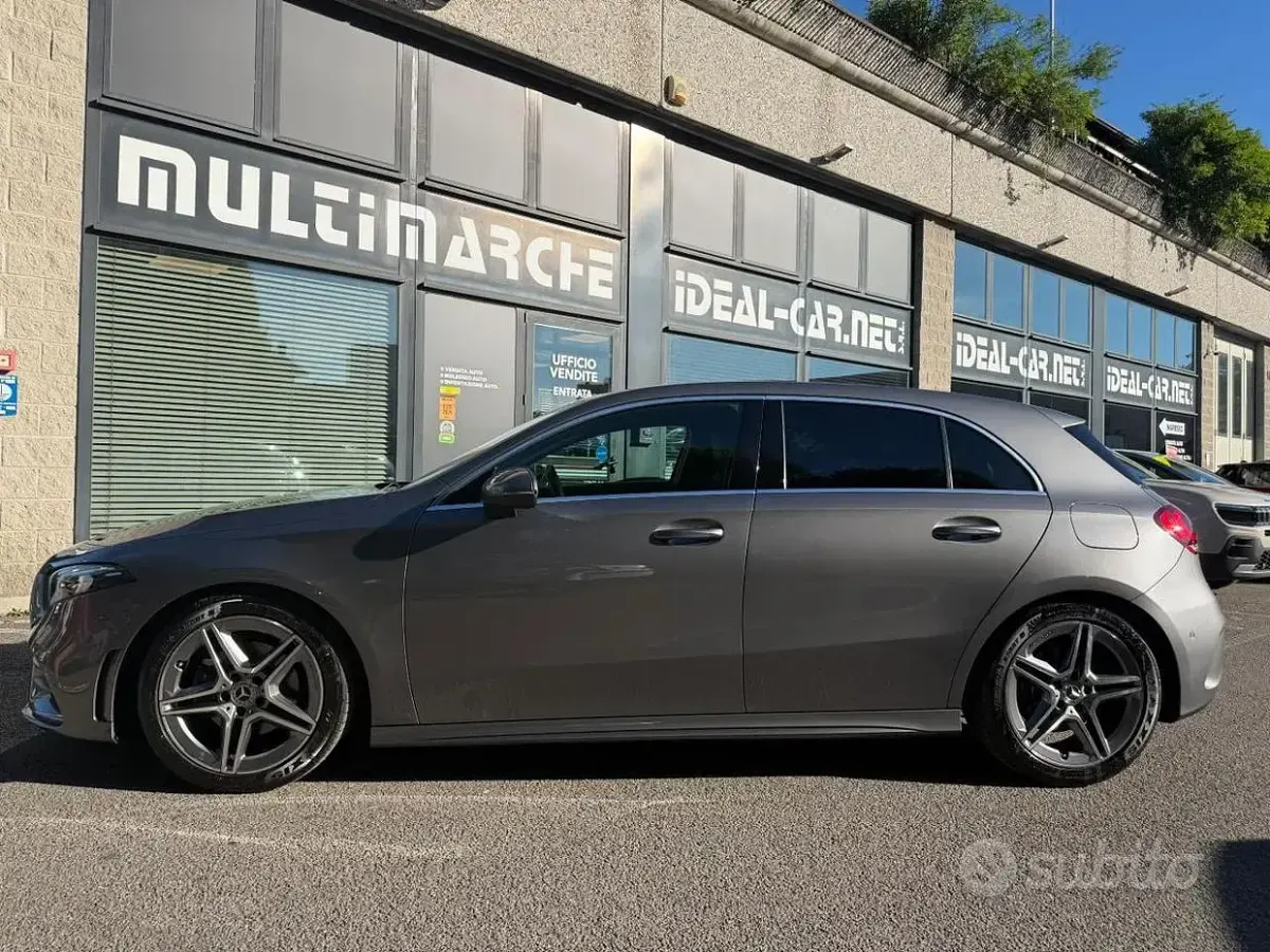 Usata Mercedes A200 Premium 163 CV (119 kW) 2020 Grigio Berlina