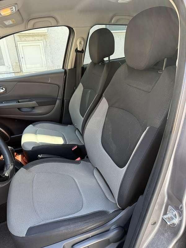 Usata Renault Captur Zen 90 CV (66 kW) 2015 SUV
