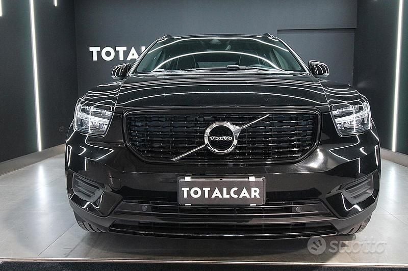 Usata Volvo XC40 R-Design 150 CV (110 kW) 2019 Nero SUV
