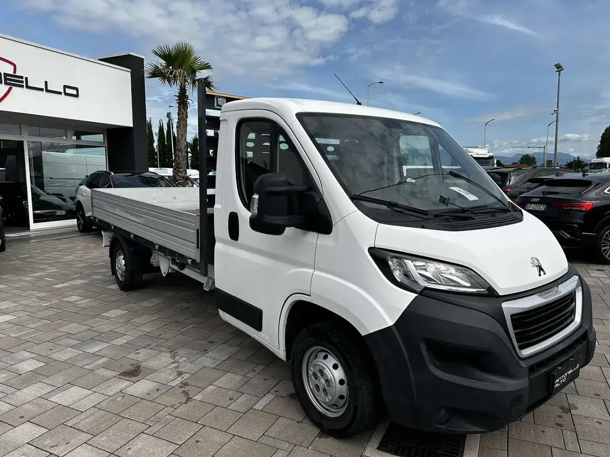 Usata Peugeot Boxer 165 CV (121 kW) 2020 Bianco Furgone