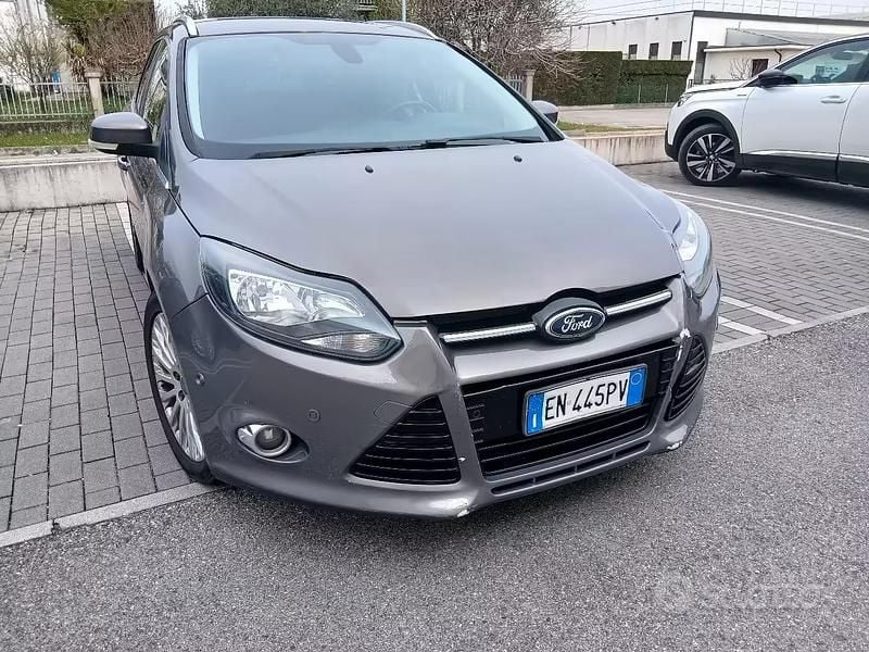 Usata Ford Focus Titanium 120 CV (88 kW) 2012 Station wagon