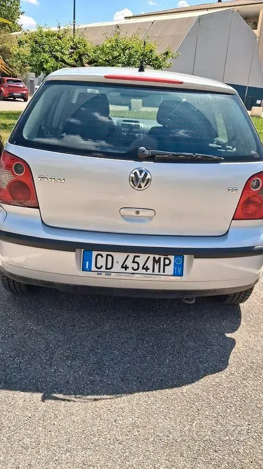 Usata VW Polo 64 CV (47 kW) 2002 Grigio Berlina