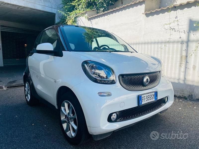 Bianco Usata 2016 Smart ForTwo Coupé Prime Coupé | 9900 € (Ottimo prezzo) - Immagine 1/4