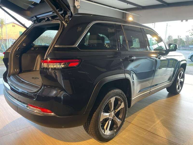Nuova Jeep Grand Cherokee Limited 379 CV (278 kW) 2025 Midnight sky SUV