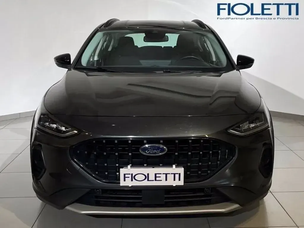 Usata Ford Focus Active 125 CV (91 kW) 2022 Grigio Berlina