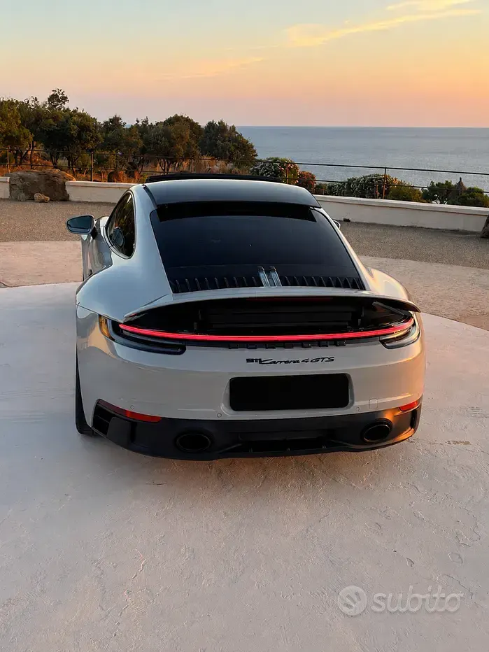 Usata Porsche 992 485 CV (356 kW) 2024 Coupé
