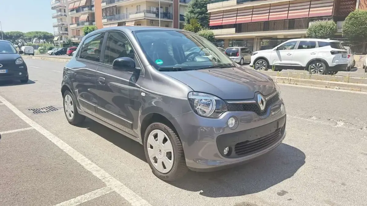Usata Renault Twingo 65 CV (47 kW) 2019 Grigio Utilitaria
