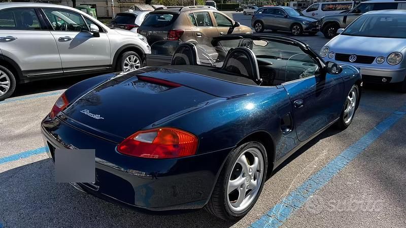 Usata Porsche Boxster 204 CV (150 kW) 2002 Blu Cabrio