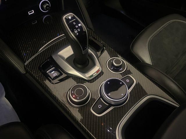 Usata Alfa Romeo Stelvio Veloce 280 CV (205 kW) 2021 Rosso / pastello SUV