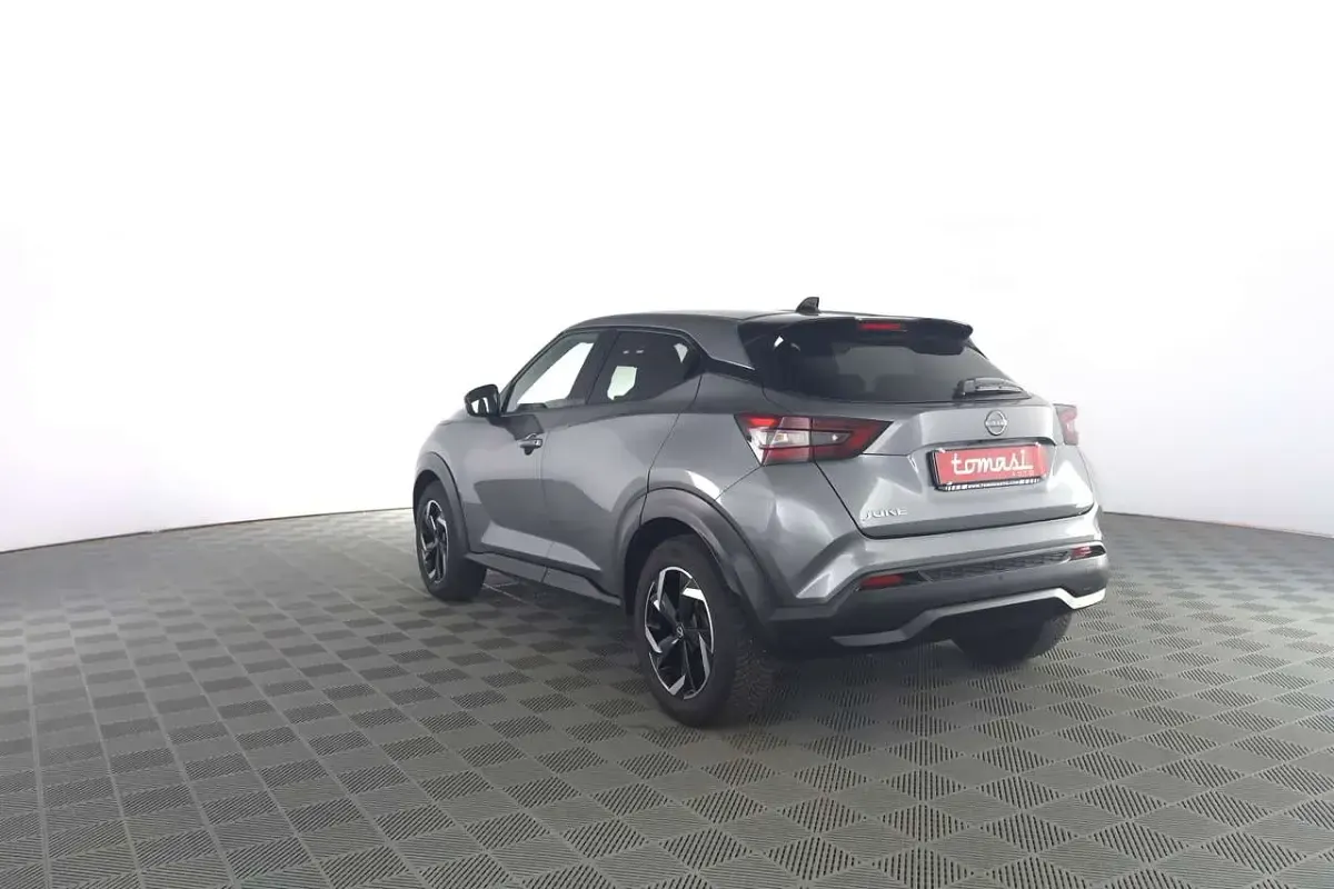 Usata Nissan Juke N-Connecta 114 CV (83 kW) 2023 Ceramic grey SUV